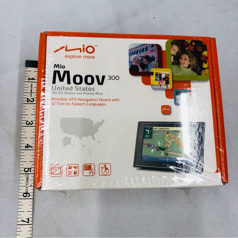 NIB Mio Moov GPS Portable Navigation Device - Picture 15 of 16